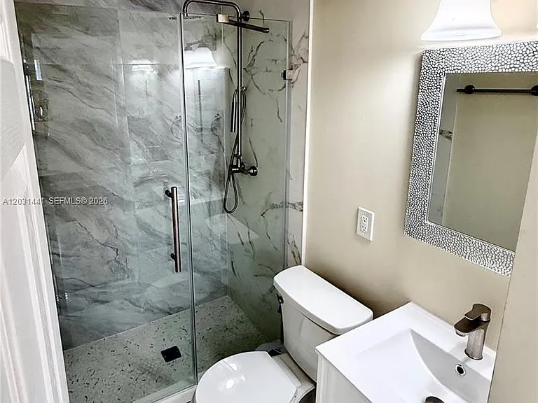 124 Harvard Rd — Photo 11