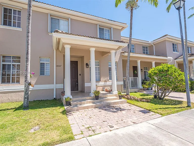 14267 SW 272nd Ln — Photo 1