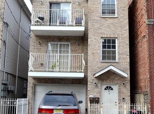 3 Gardner Ave, Jersey City, NJ 07304