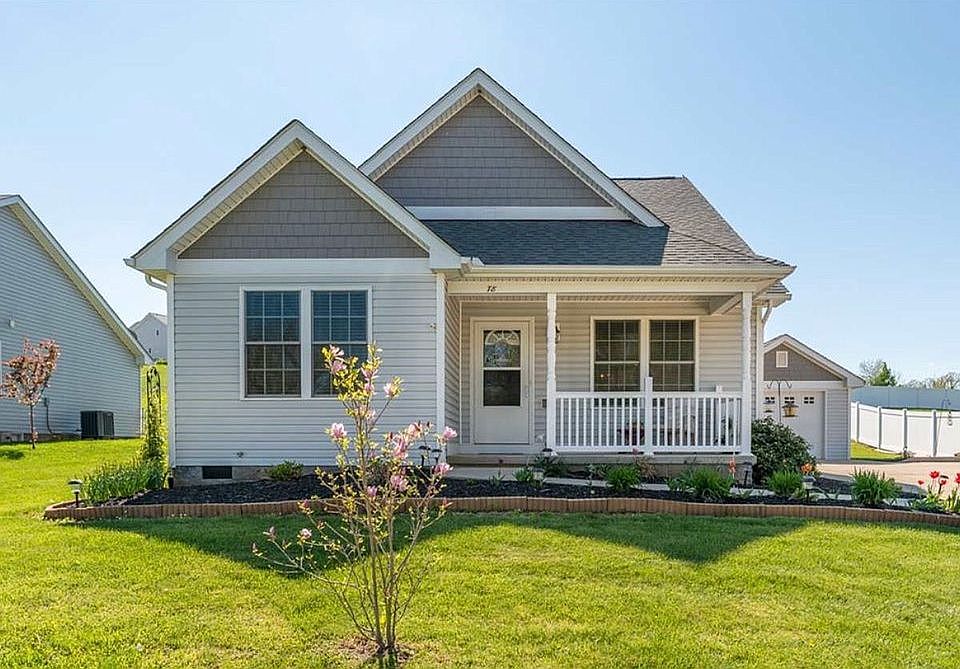 Beautiful curb appeal! 