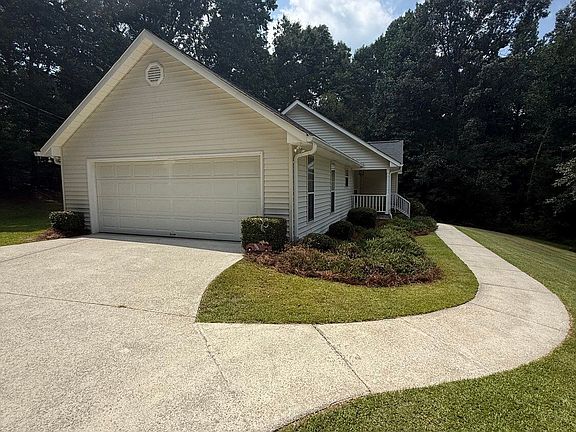 4th image of 4402 Nub Garland Rd
