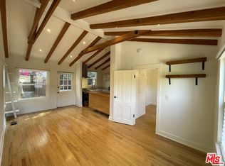 6853 1/2 Alta Loma Ter, Los Angeles, CA 90068