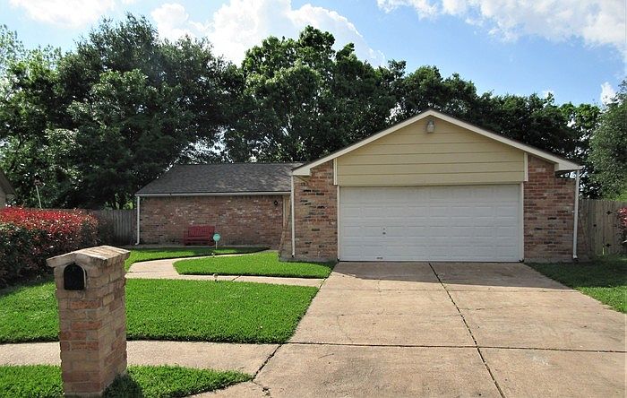 1st image of 7415 Wovenwood Ln