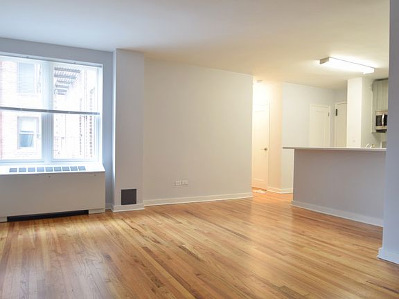 Pelham Terrace - Living Room - K-Line