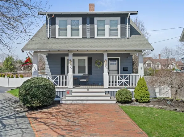 17 Glendale Rd, Quincy, MA 02169