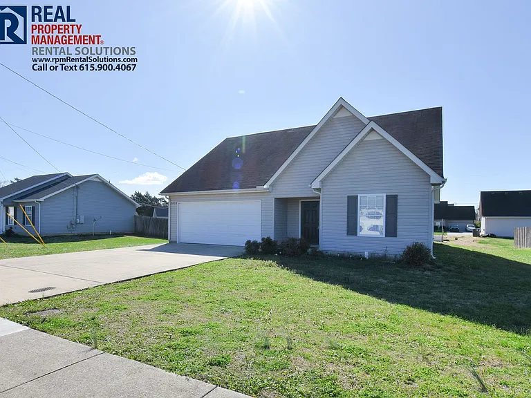 2418 Quest Ave — Photo 2