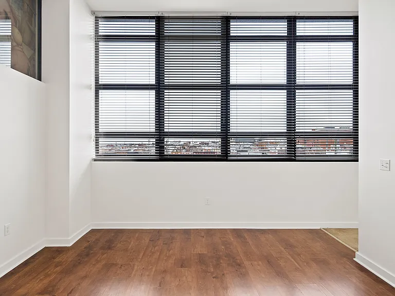 101 S Ellwood Ave — Photo 39