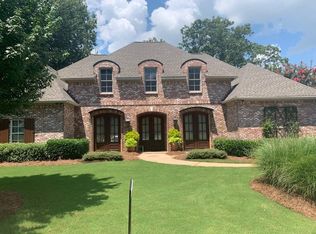 327 Saint Ives Dr, Madison, MS 39110