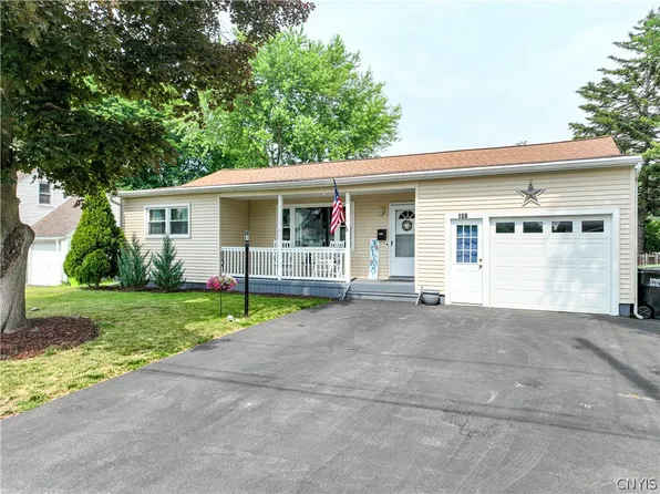 108 Dolores Ter N, North Syracuse, NY 13212