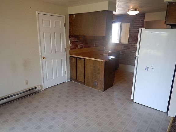 3rd image of 1220 SE 6th St