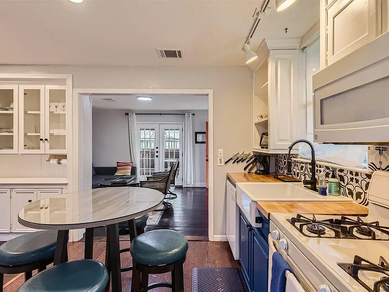 1315 E M Franklin Ave #A — Photo 12