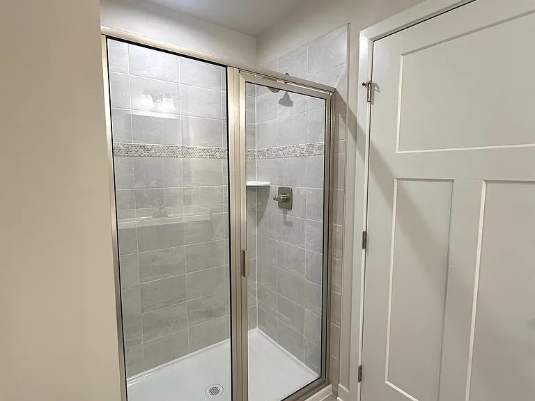 117 Dunster St — Photo 24