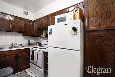 Rented by (Legacy) Elegran