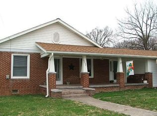 3234 Winthrop St, Walkertown, NC 27051