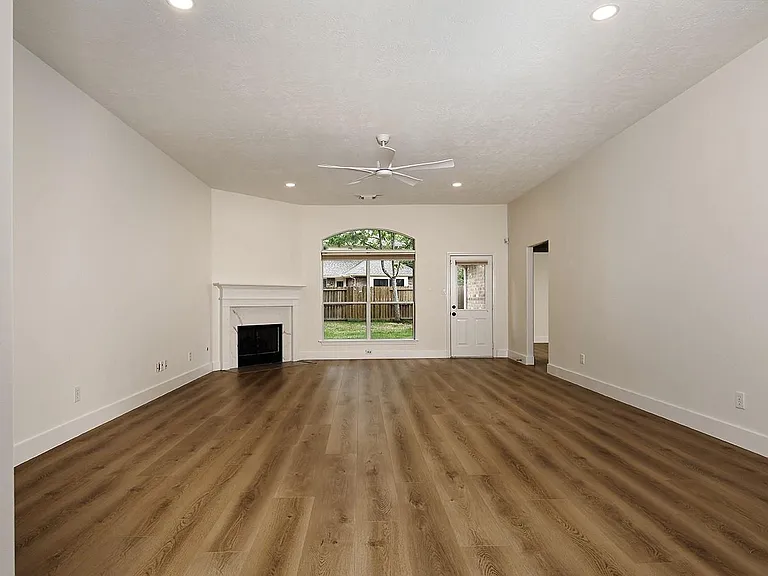 122 S Abram Cir — Photo 12