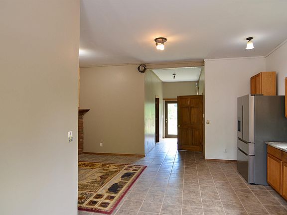 4th image of 1238 Lindgren Rd