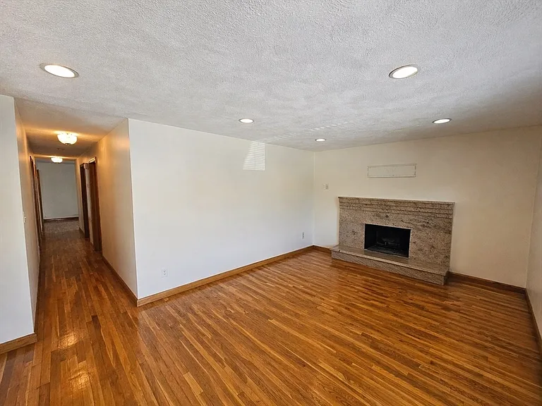 91 Irving St #91 — Photo 5
