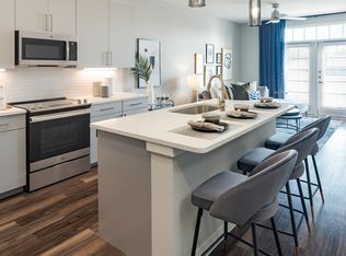 Norra, Lewisville, TX 75077