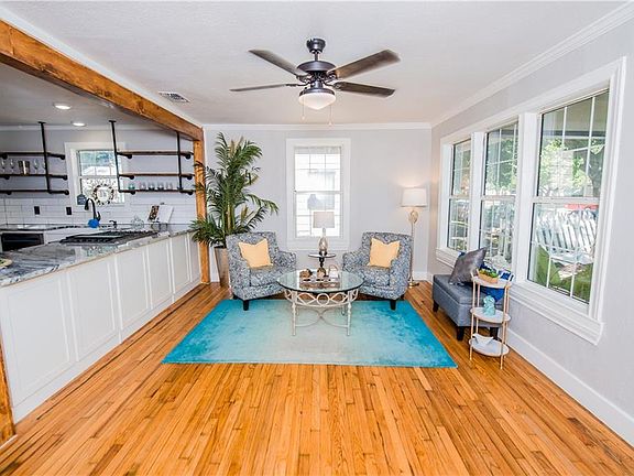 4th image of 205 Kirven Ave