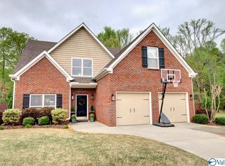 123 Thornberry Ln, Madison, AL 35758