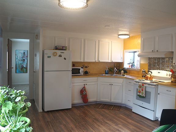 4th image of 3700 Bellinger Ln Spc 47
