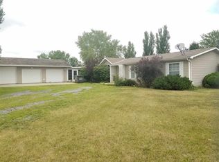 56069 Rodeo Dr, Hoskins, NE 68740