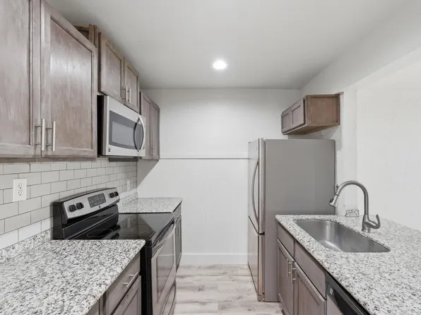 13151 Walden Rd APT 187, Montgomery, TX 77356