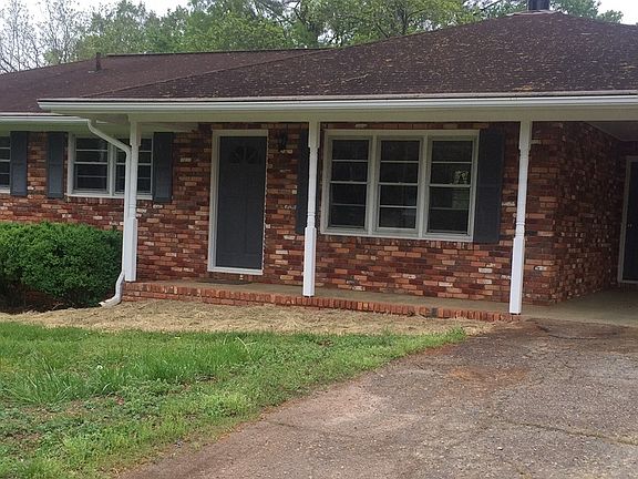 2nd image of 515 Brookwood Dr