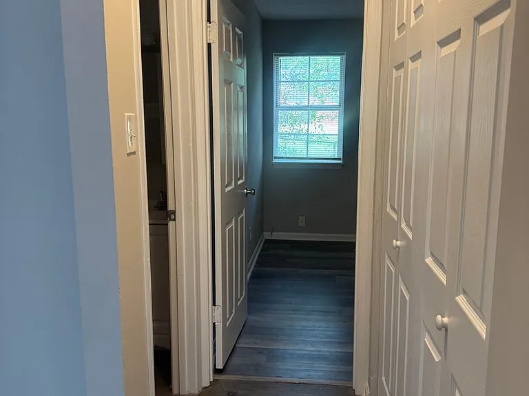 622 Raynor St — Photo 14