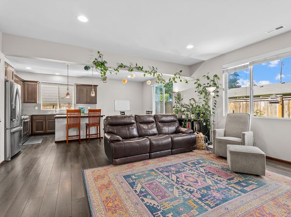 20830 2nd Ave W