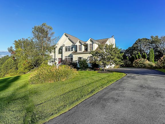 5th image of 105 Denniston Dr