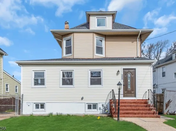 134 W Gibbons St, Linden City, NJ 07036