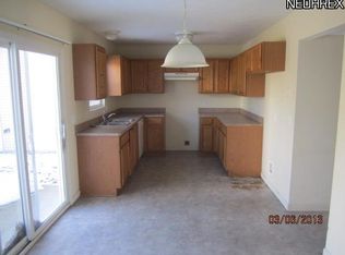 1019 Saint Michaels Way #36, Madison, OH 44057