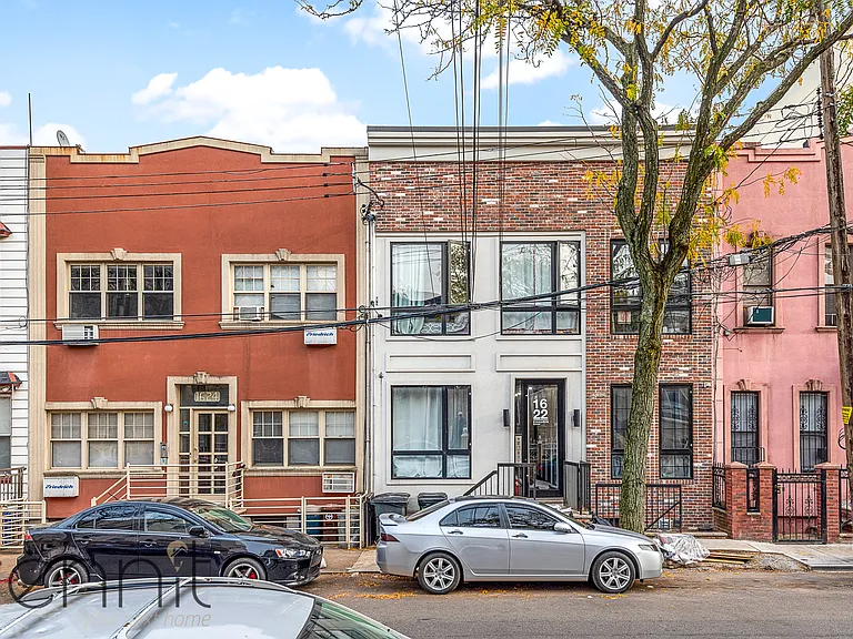 1622 Summerfield St #2L — Photo 15