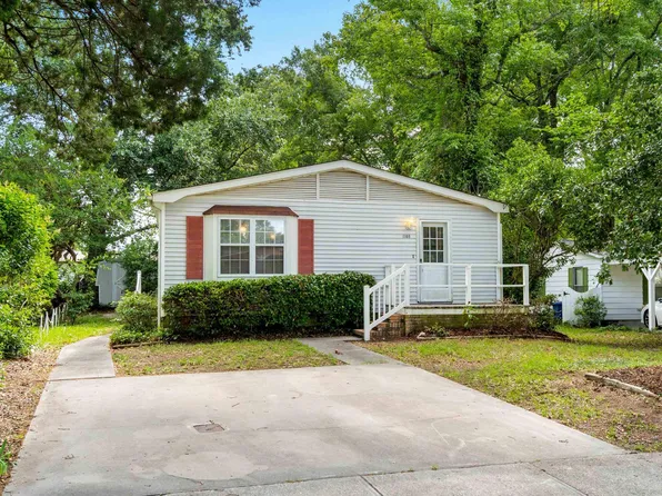 1108 Forest Dr., North Myrtle Beach, SC 29582