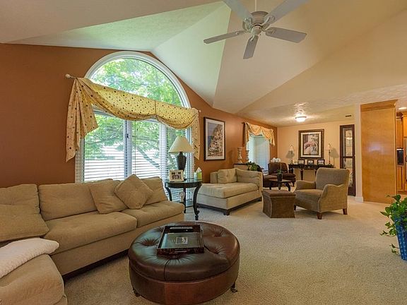 3rd image of 2883 Lamplight Ln