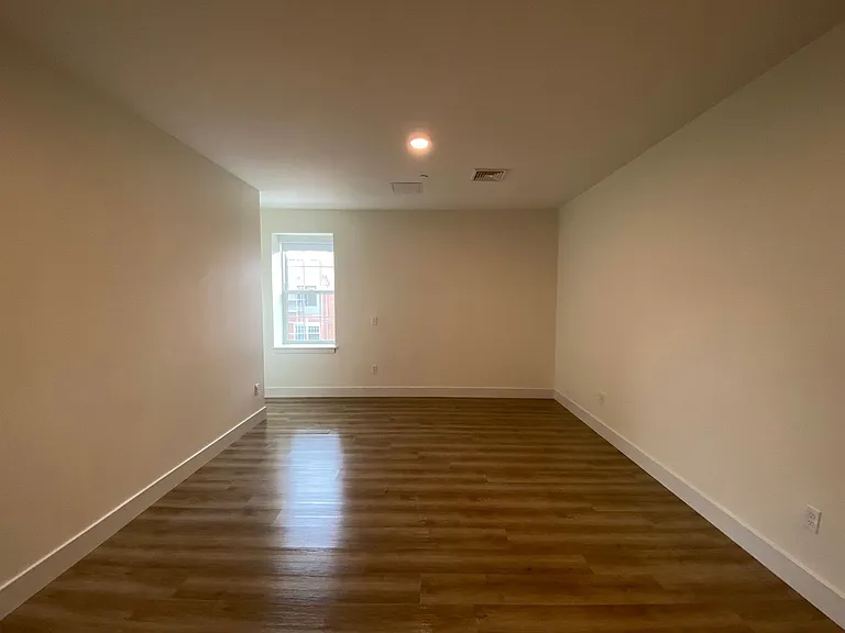 One Park Apartments — Photo 26