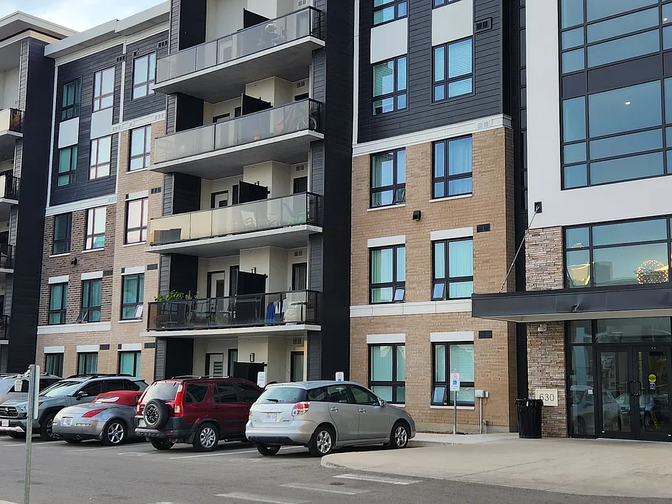 630 Sauve St #307