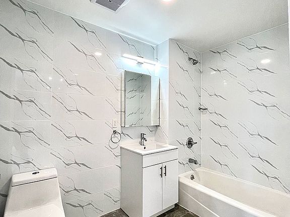 4th image of 113-02 Atlantic Ave #101