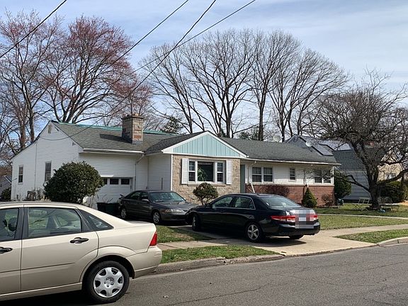 3rd image of 151 Curtis Dr