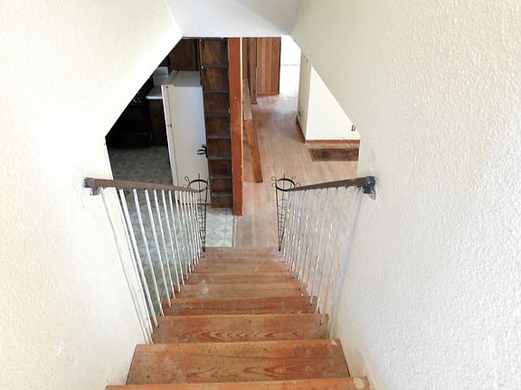 3rd image of 3119 NW Kinyon Ave