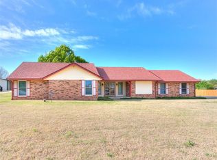 350 Atchley Dr, Edmond, OK 73034