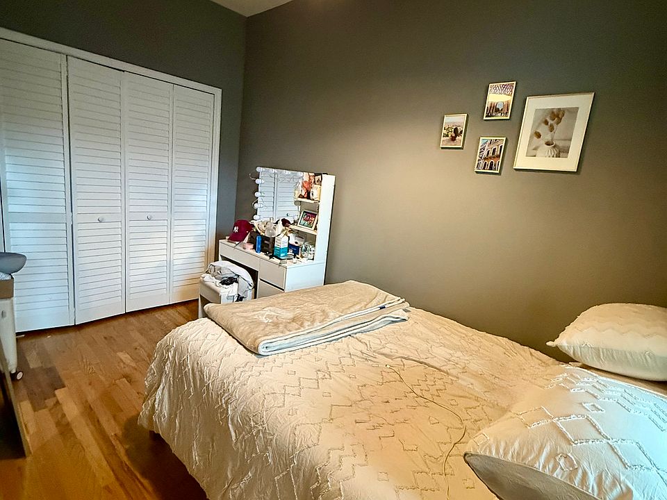 Bedroom 2, smaller