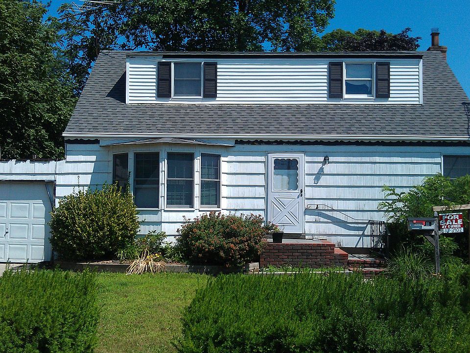 1st image of 155 Reiss Ave