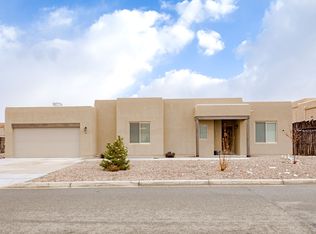3 Canto Del Pajaro, Santa Fe, NM 87508