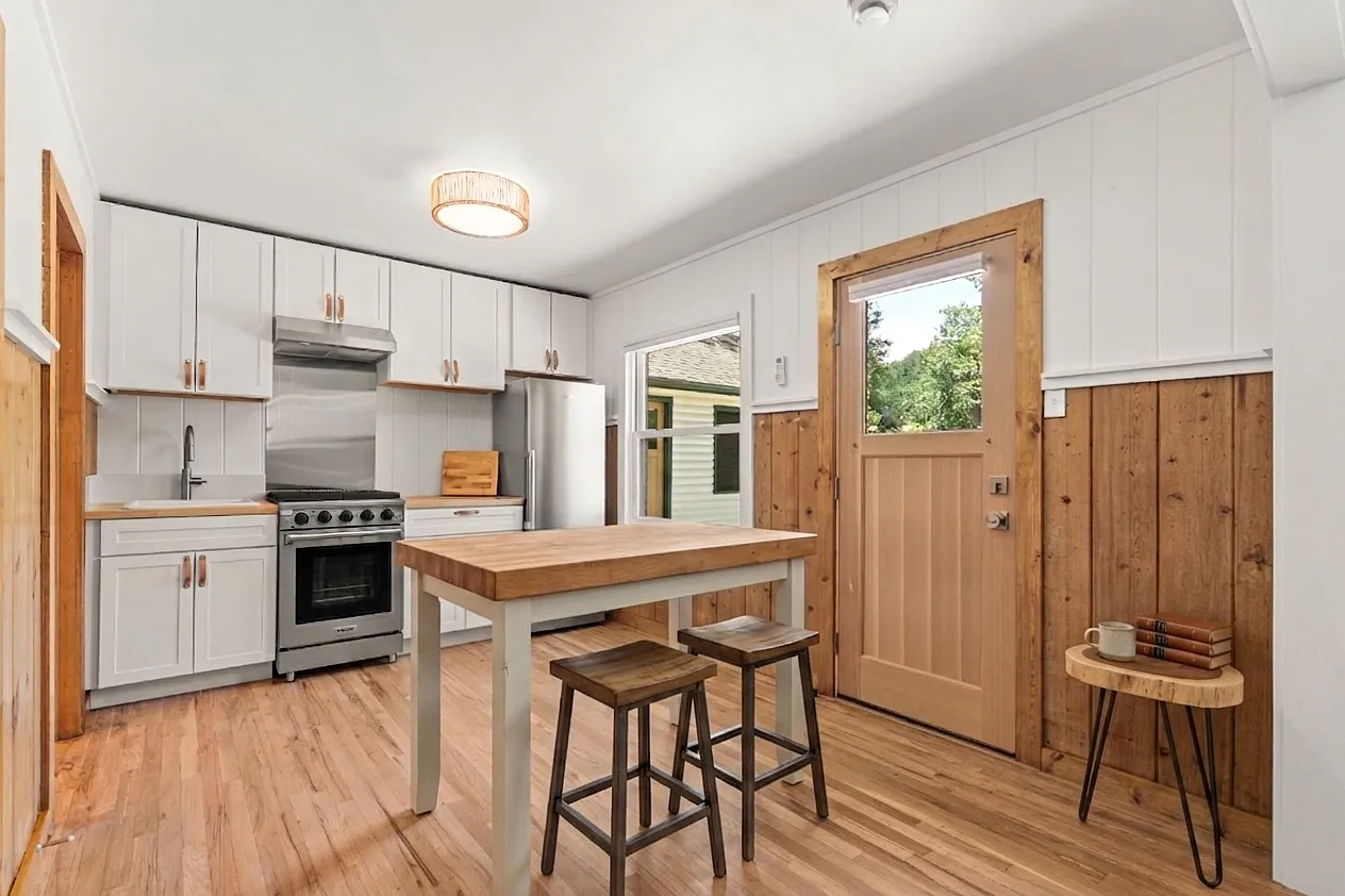 Studio, $1,795 — Photo 1
