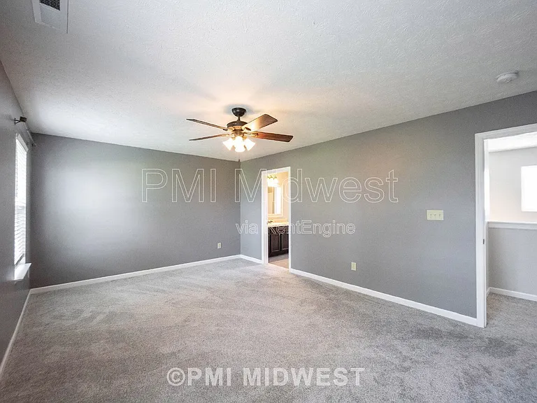 8802 Benjamin Ln — Photo 30