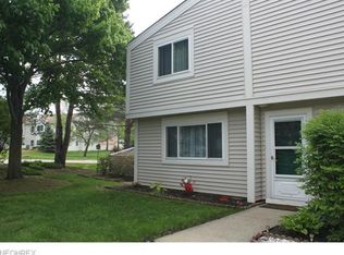 3275 Bay Landing Dr #19, Westlake, OH 44145