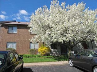 5-3 High Gate Trl, Fairport, NY 14450