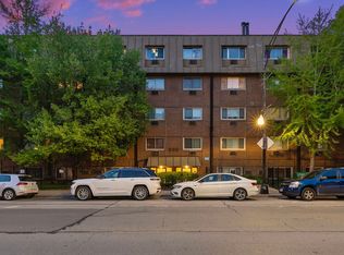 900 W Fullerton Ave APT 4F, Chicago, IL 60614